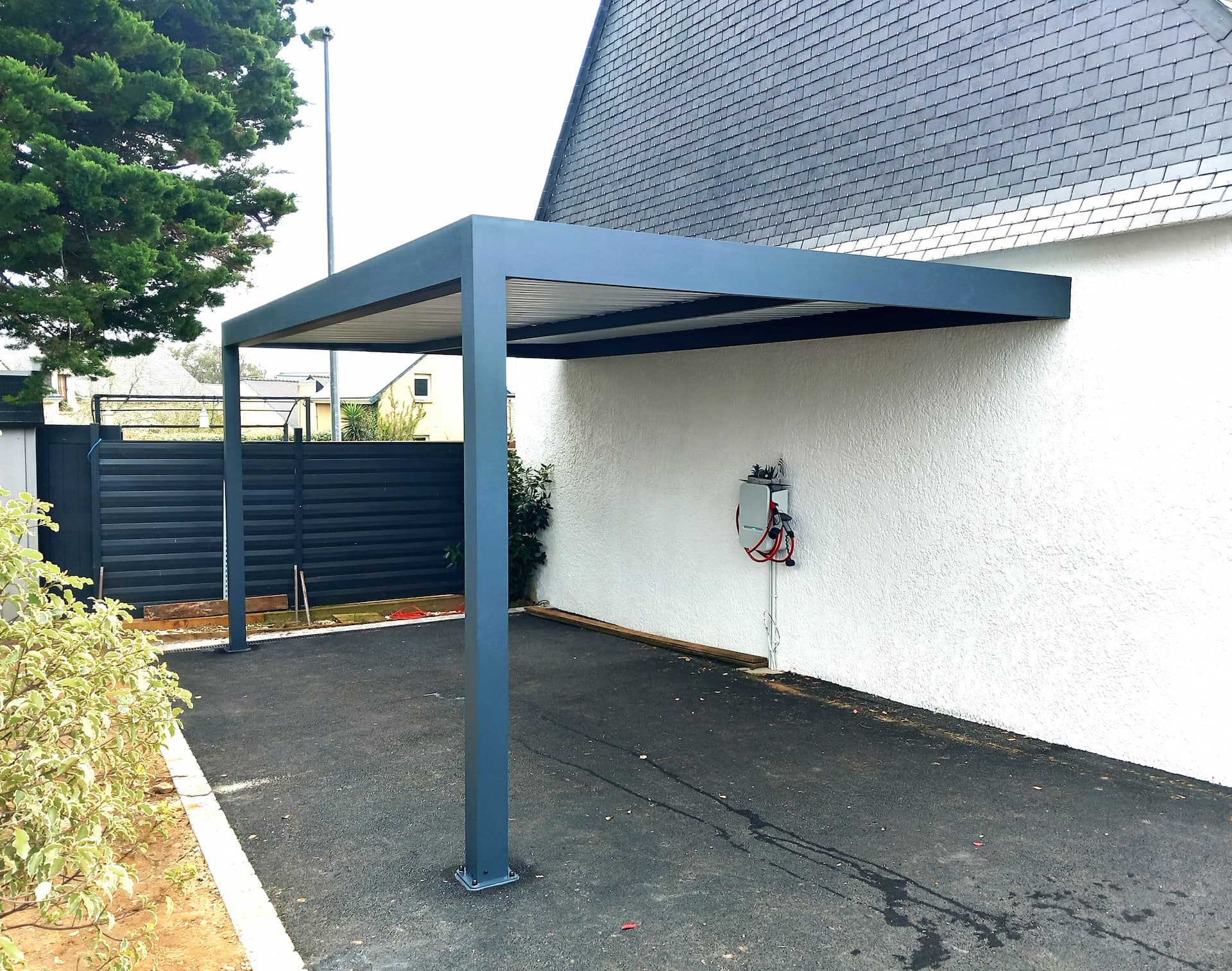 Photo d'un carport construction